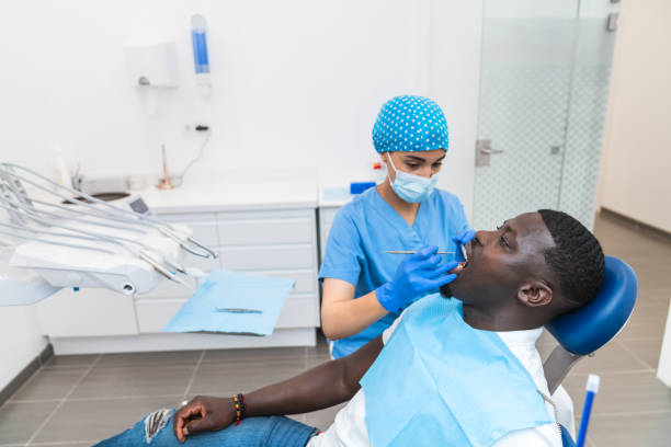 Best Dentist for Tooth Abscess  in Mill Plain, CT